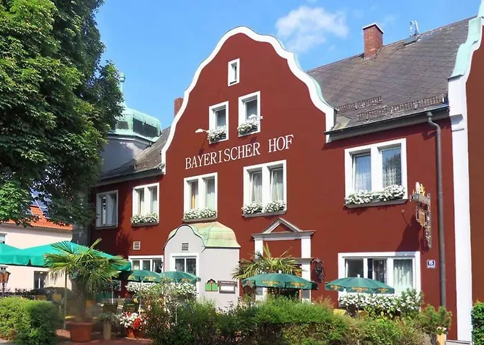 Bayerischer Hof Hotel 3*