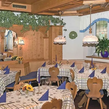 Bayerischer Hof 3*