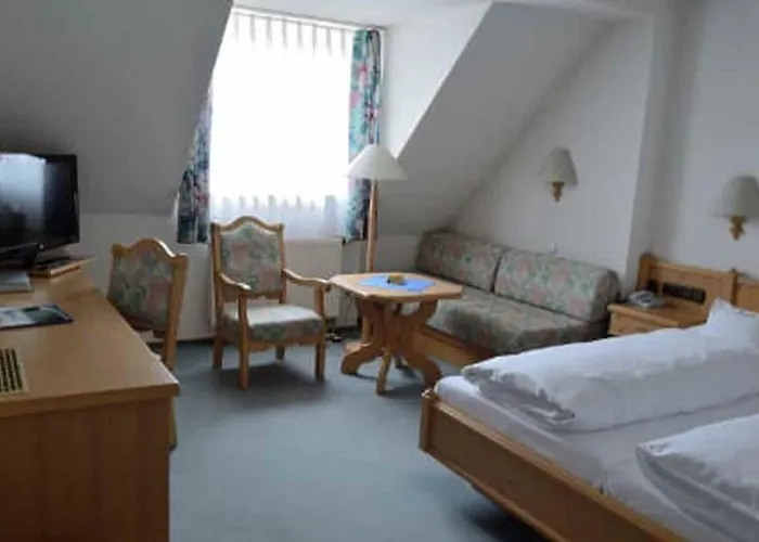 Bayerischer Hof Otel 3*